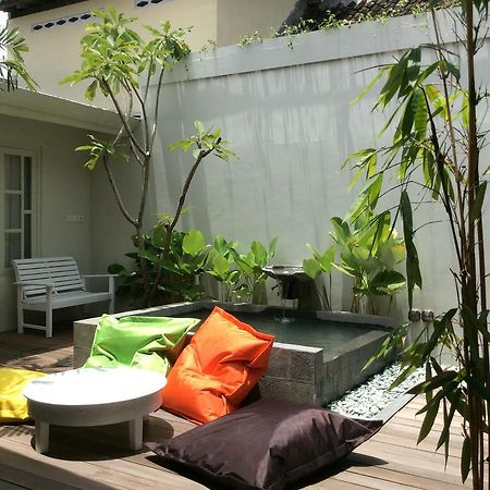 요그야카르타 The Patio Yogya 아파트 외부 사진