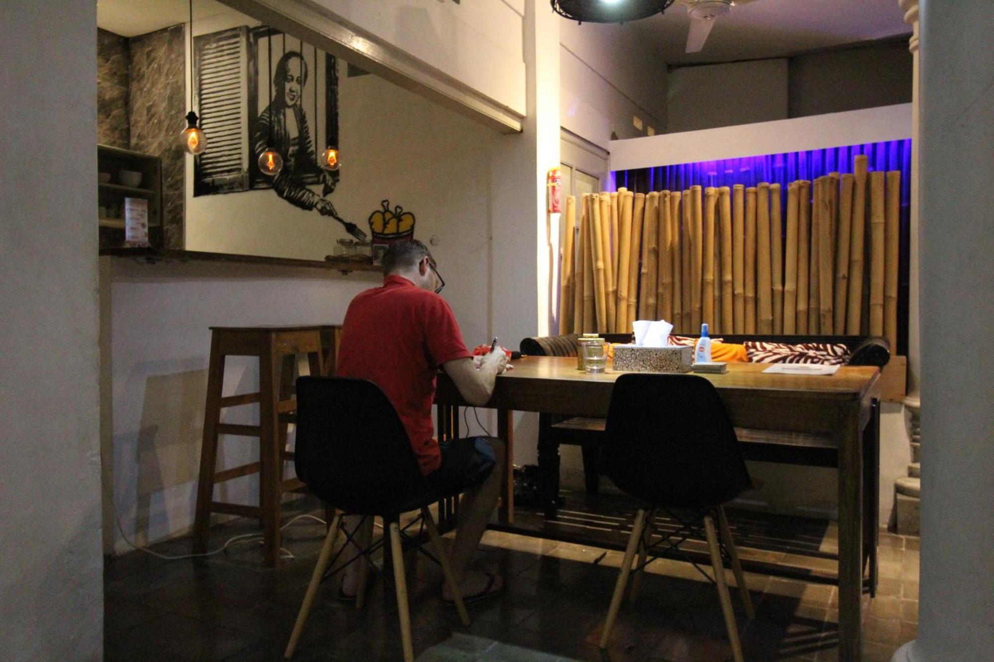 요그야카르타 The Patio Yogya 아파트 외부 사진