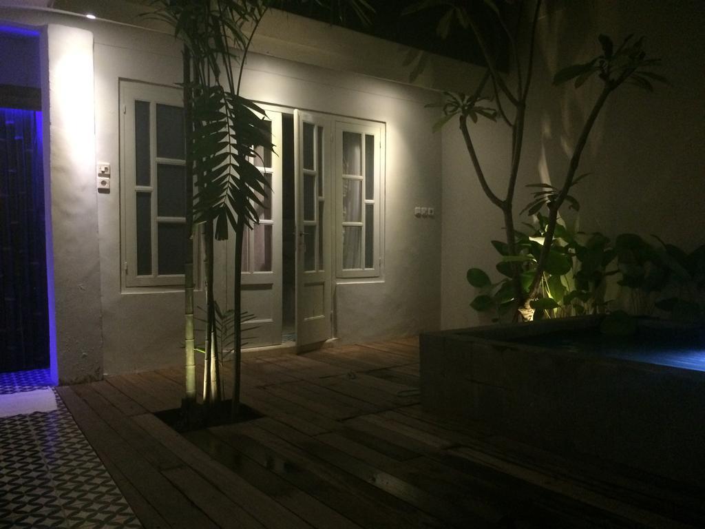요그야카르타 The Patio Yogya 아파트 외부 사진