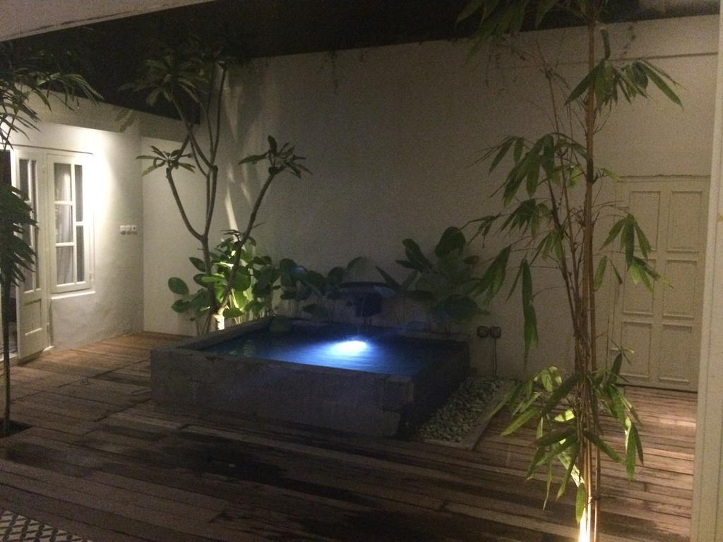 요그야카르타 The Patio Yogya 아파트 외부 사진